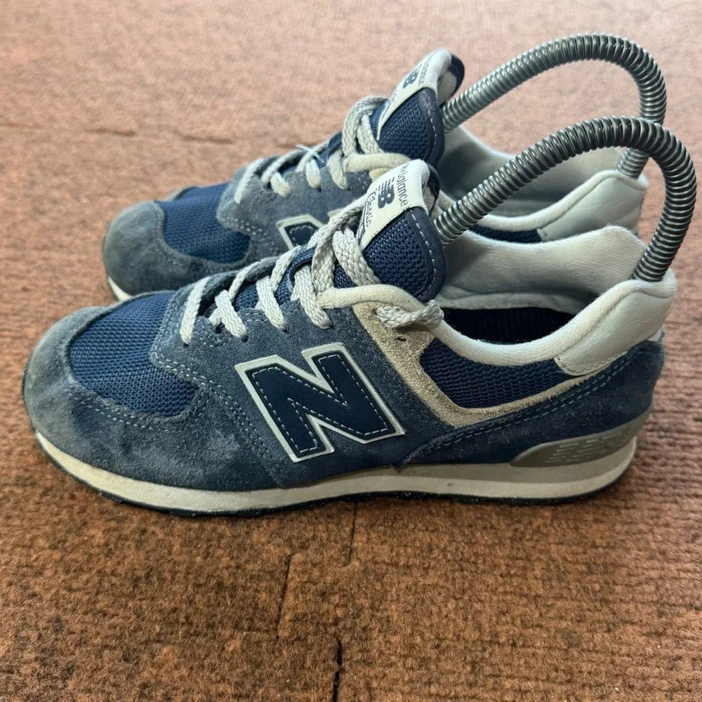 New Balance 574 Classic Kids Navy Blue Grey Sneakers PC574EVN Boys Size 2‎ B+